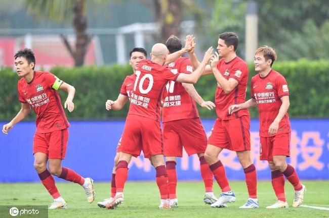 曼城2-0领先浦和红钻。